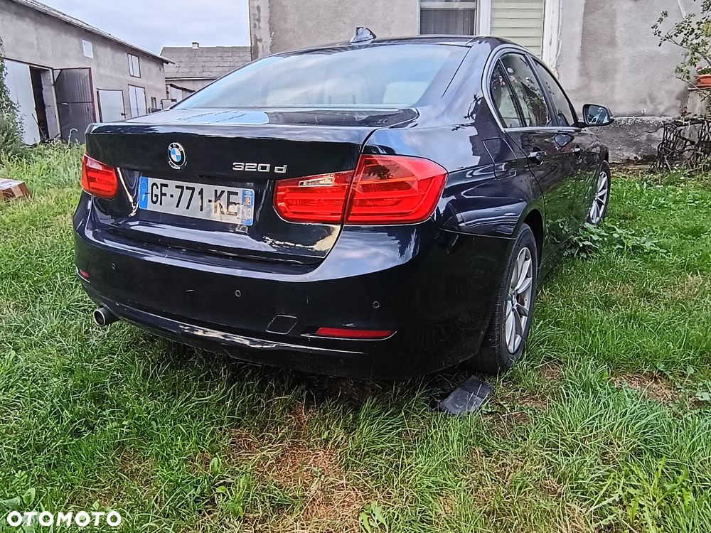 BMW Seria 3 320d Blue Performance Sport Line - 8