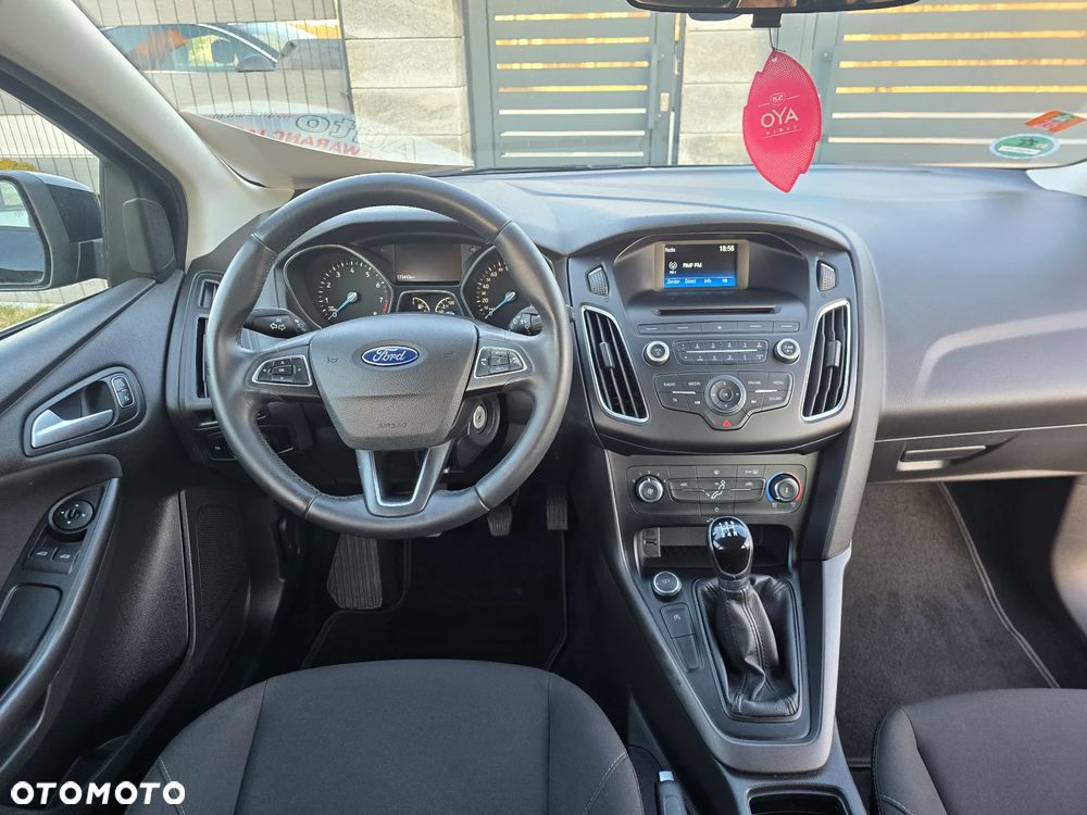 Ford Focus 1.0 EcoBoost Trend Edition - 9