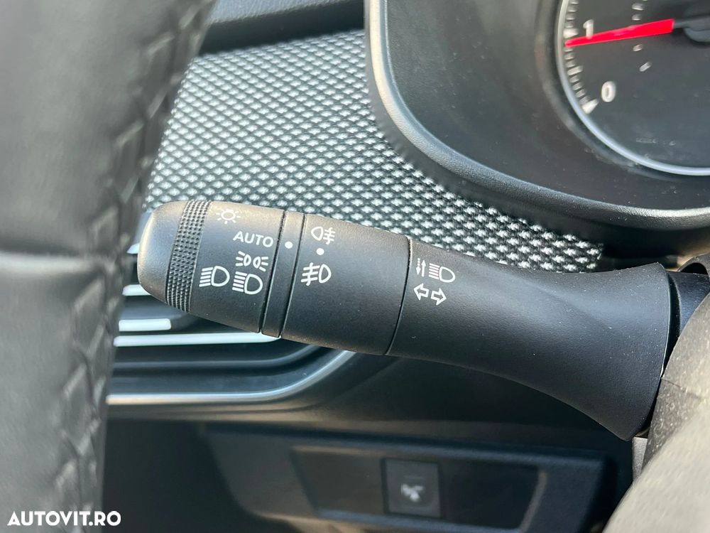 Dacia Sandero TCe 90 MT5 Expression - 19