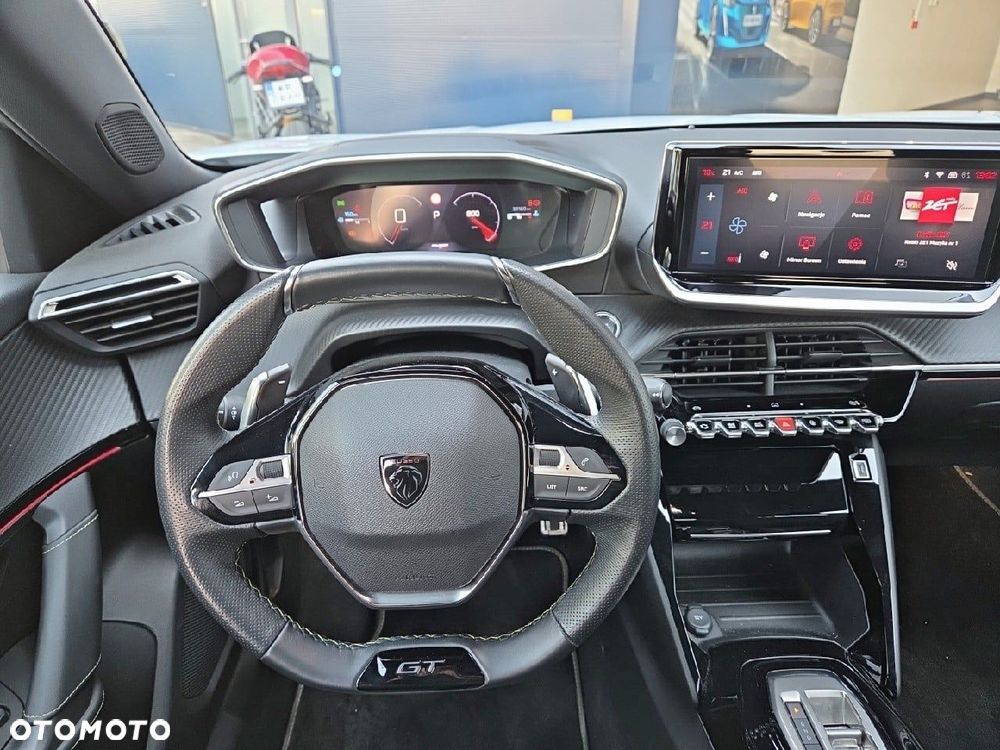 Peugeot 2008 1.2 PureTech GT S&S EAT8 - 8