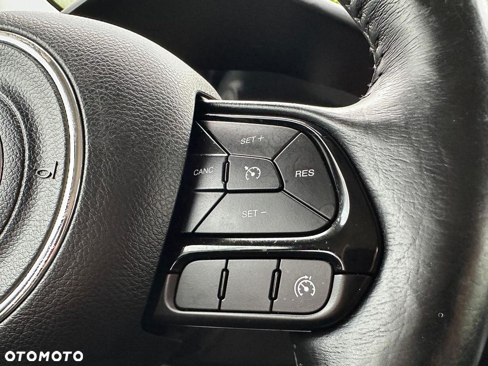 Jeep Renegade - 27