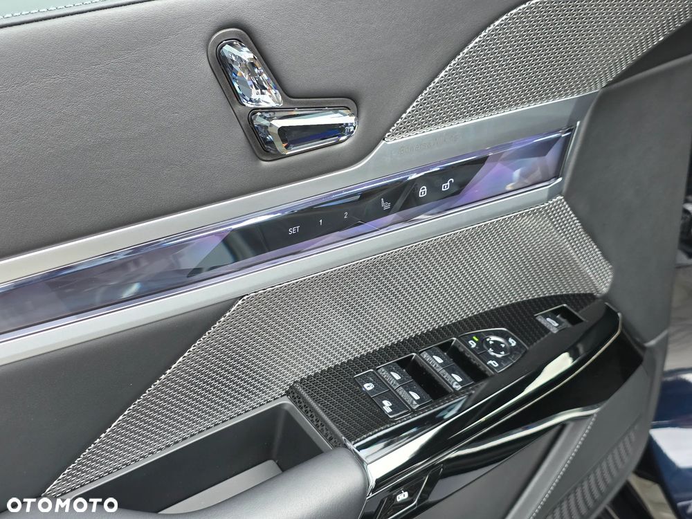 BMW Seria 7 740d xDrive mHEV sport - 35