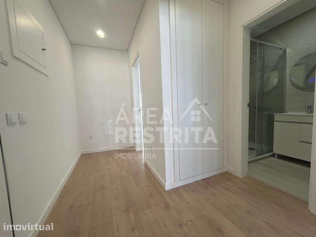 Barreiro- Apartamento T2 Remodelado - Grande imagem: 4/20
