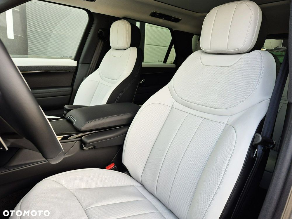 Land Rover Range Rover Sport - 24
