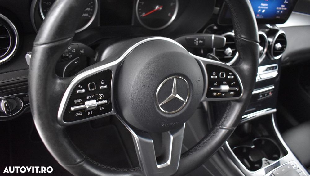 Mercedes-Benz GLC 300 de 4Matic 9G-TRONIC - 11