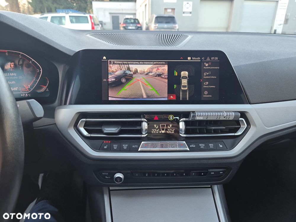 BMW Seria 3 320i xDrive - 22