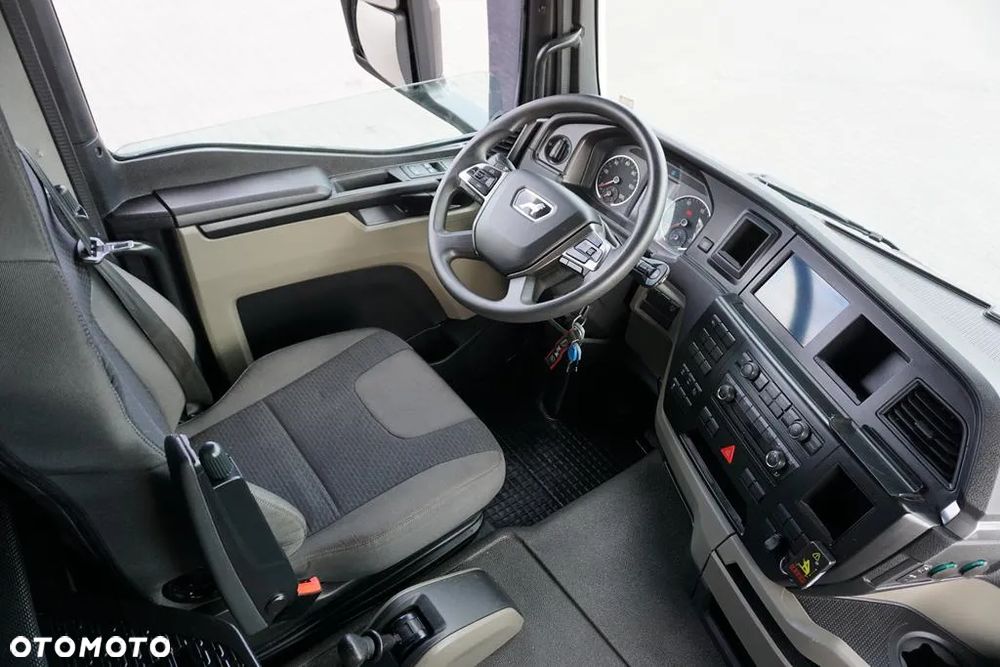 MAN TGS / 35.470 / E 6 / SKRZYNIOWY + HDS / FASSI F 545 / ŁAD. 13 105 KG / PILOT - 14