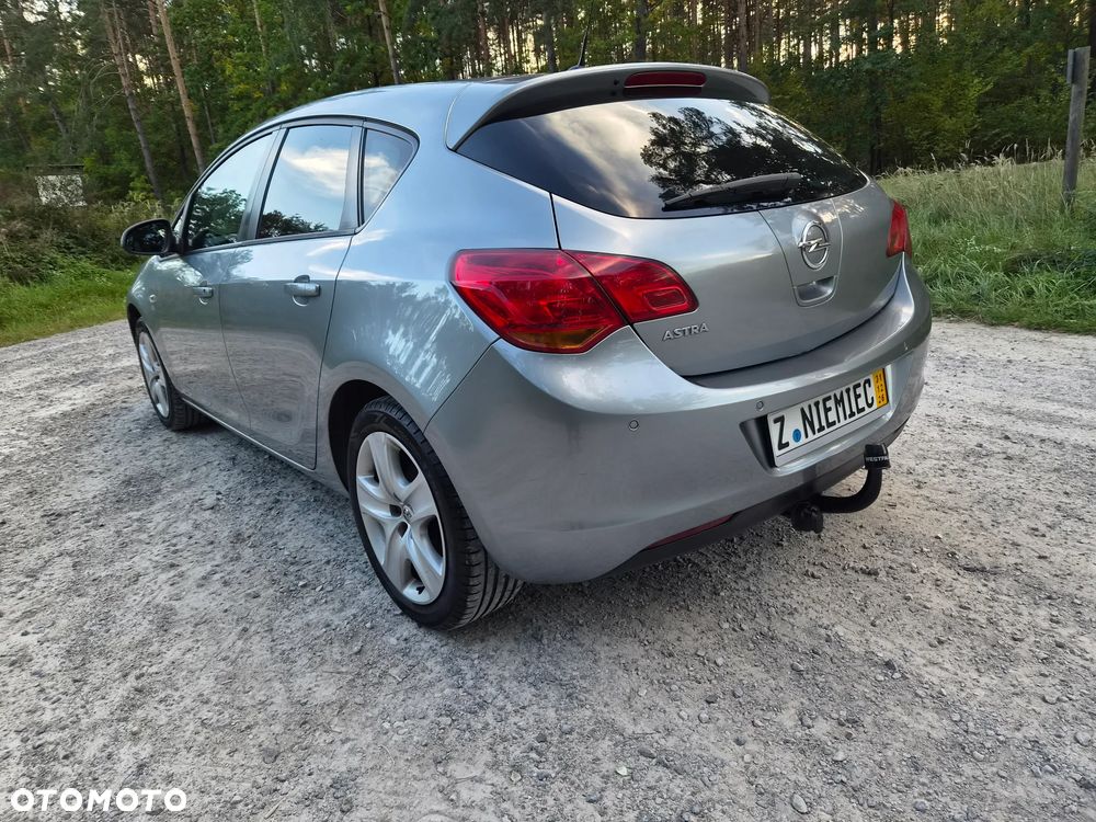 Opel Astra - 17