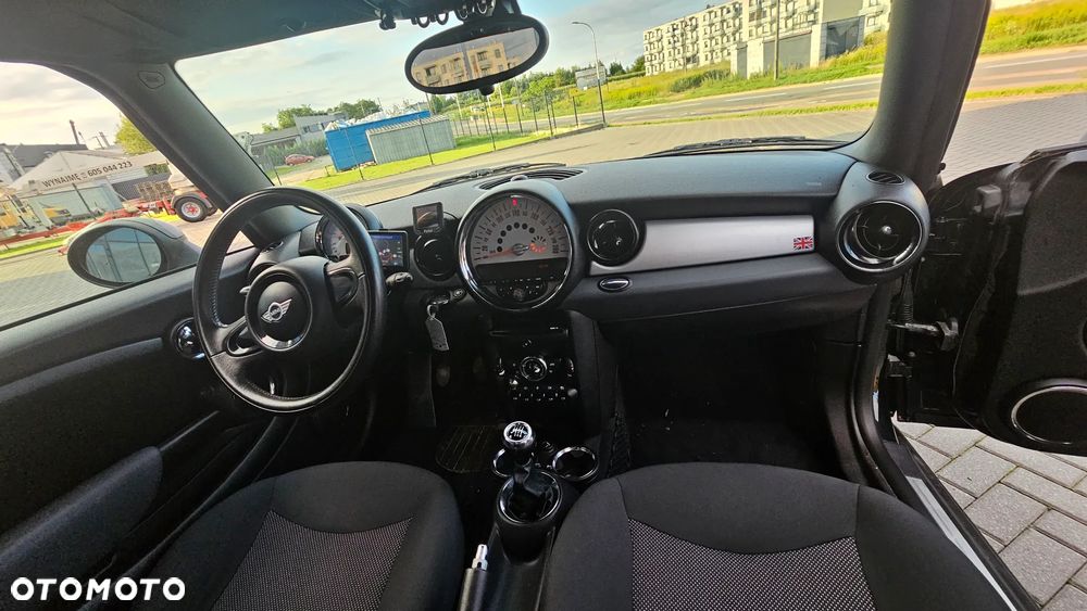 MINI Countryman One D - 19