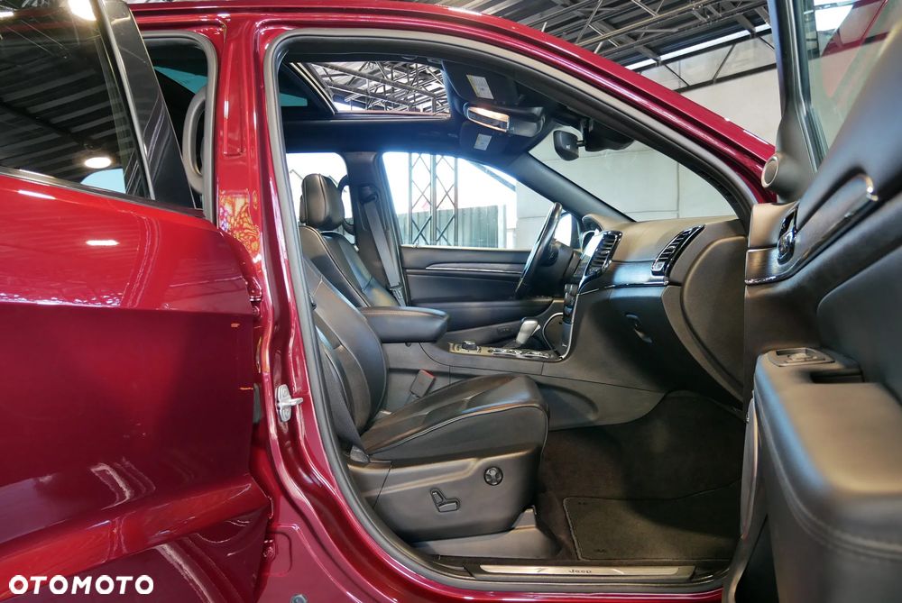 Jeep Grand Cherokee - 9