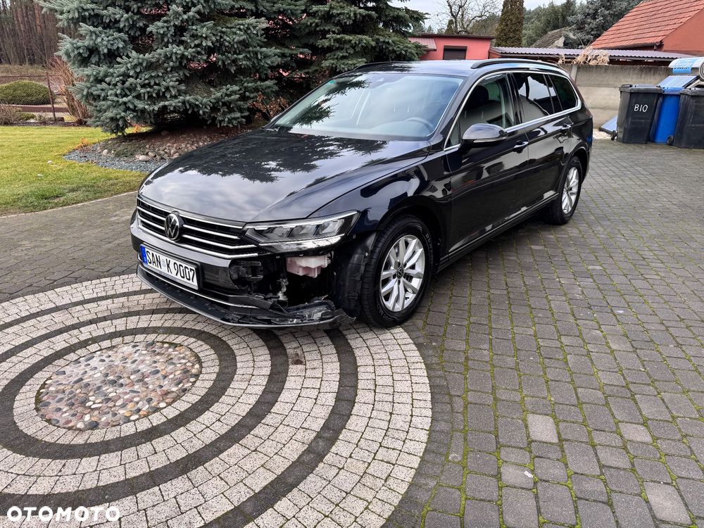 Volkswagen Passat 2.0 TDI SCR DSG Elegance - 3