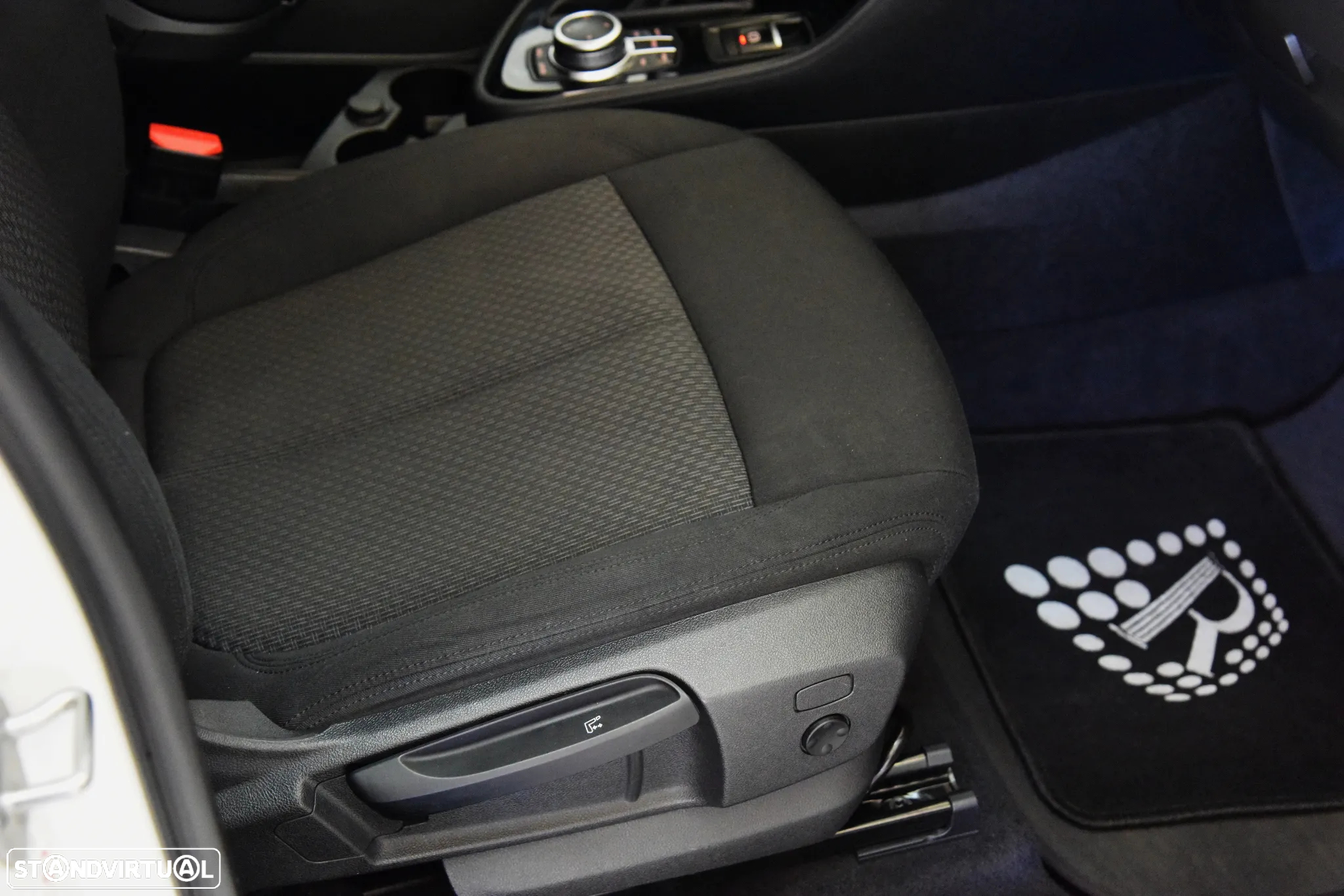 BMW 216 Gran Tourer i 7L Advantage - 16