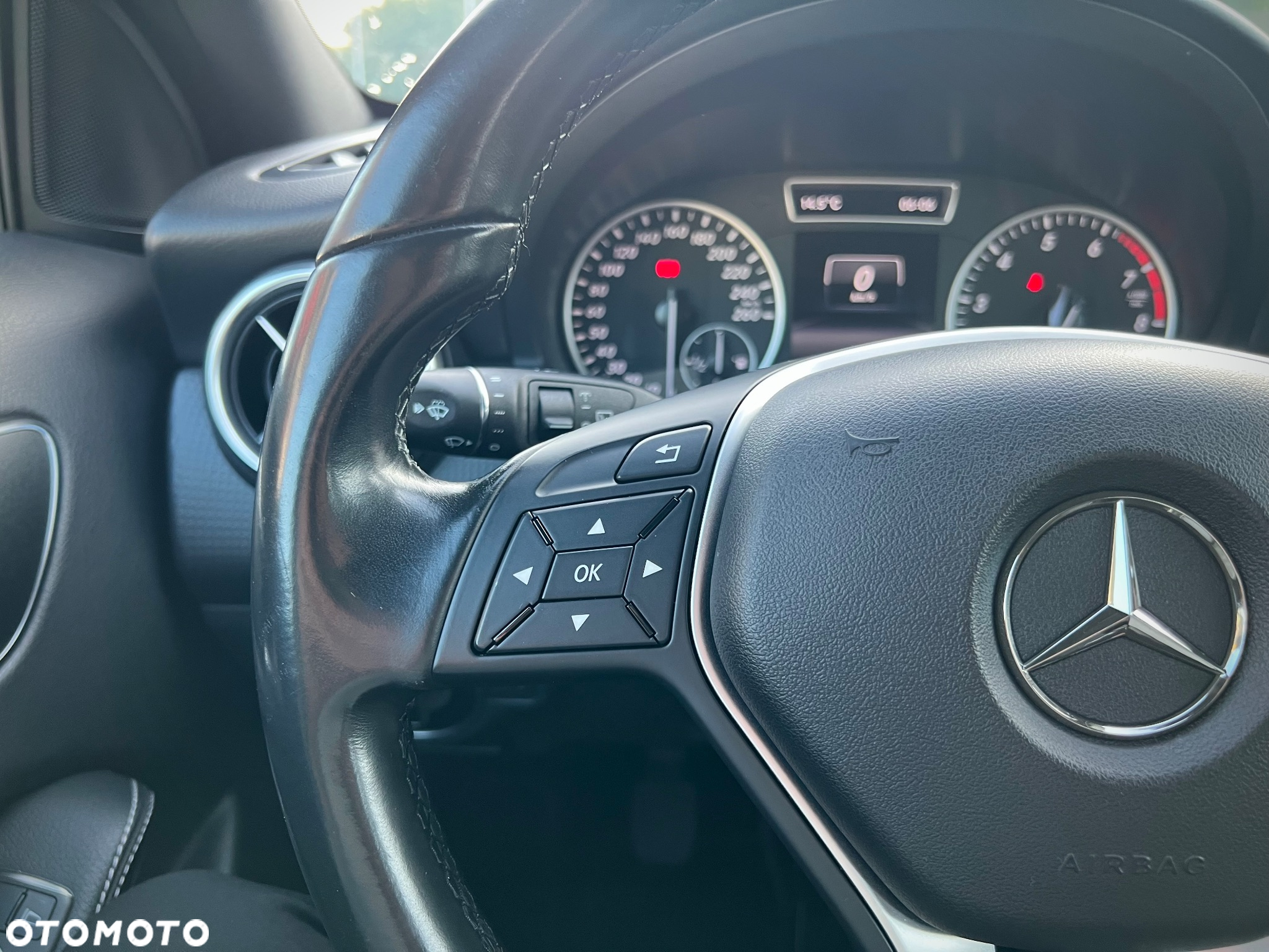 Mercedes-Benz Klasa A 180 - 16