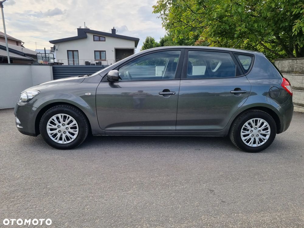 Kia Ceed 1.6 CVVT Vision - 4