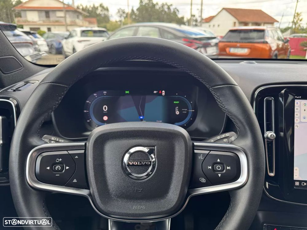 Volvo XC 40 Recharge Core - 26