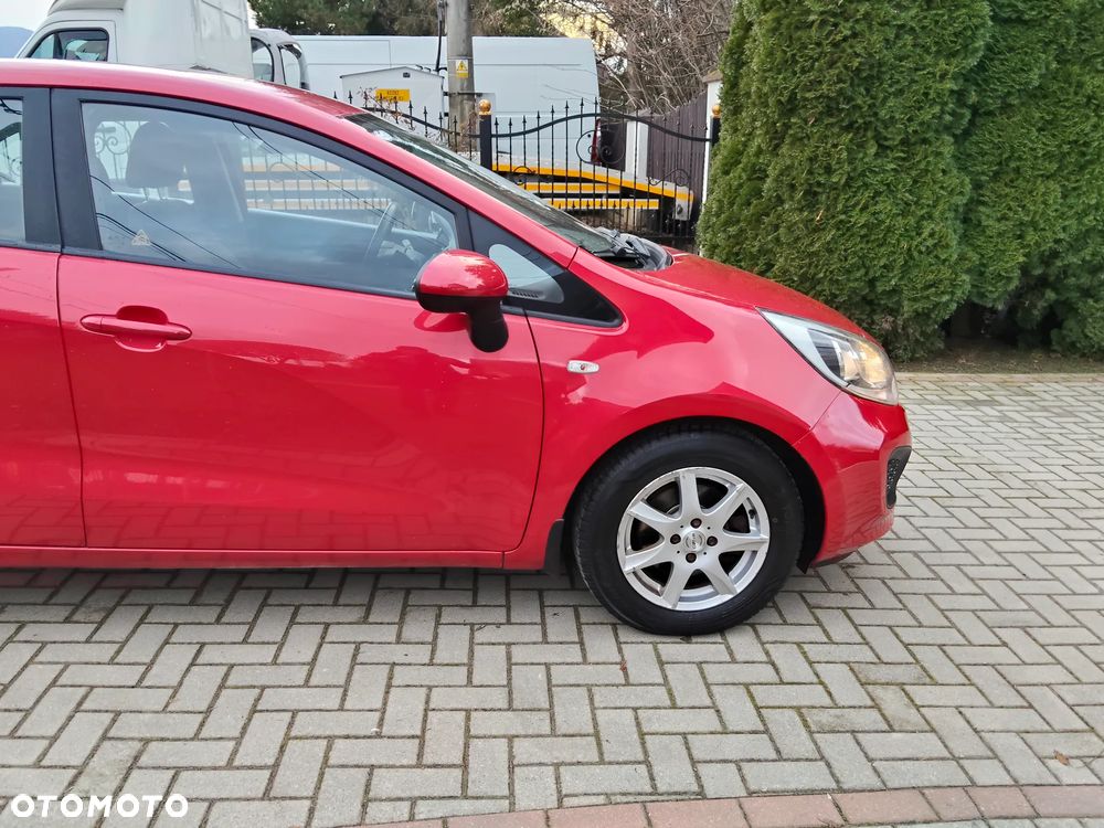Kia Rio 1.2 Attract - 8