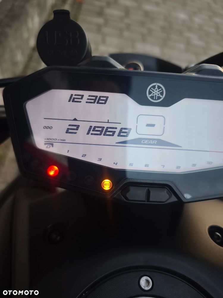 Yamaha MT - 7