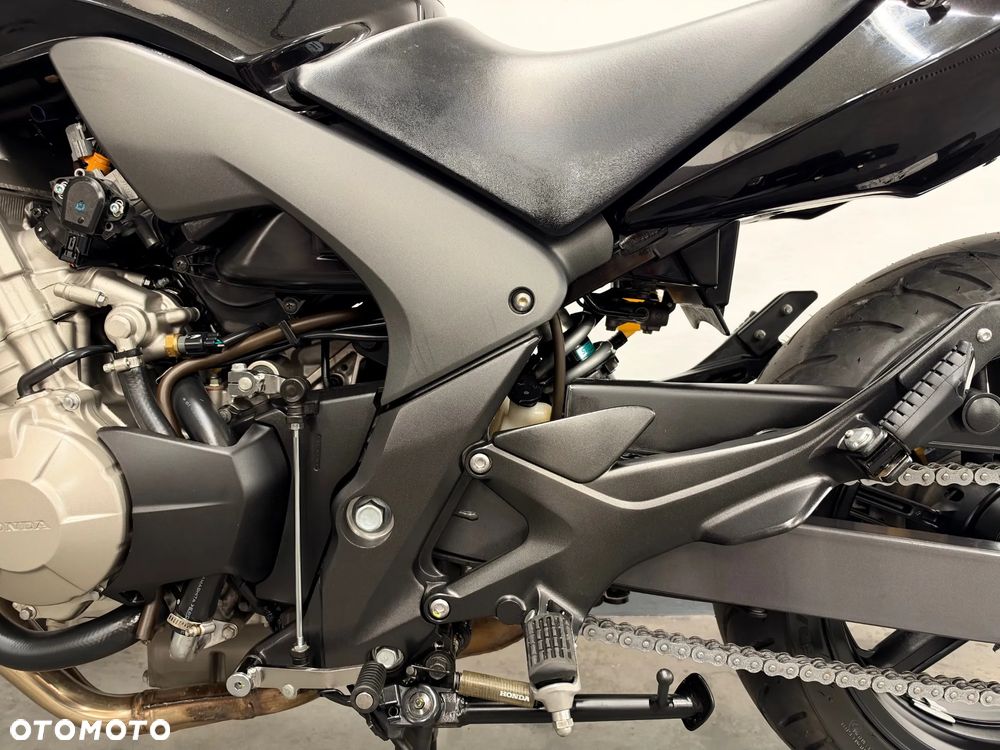 Honda CBF - 25