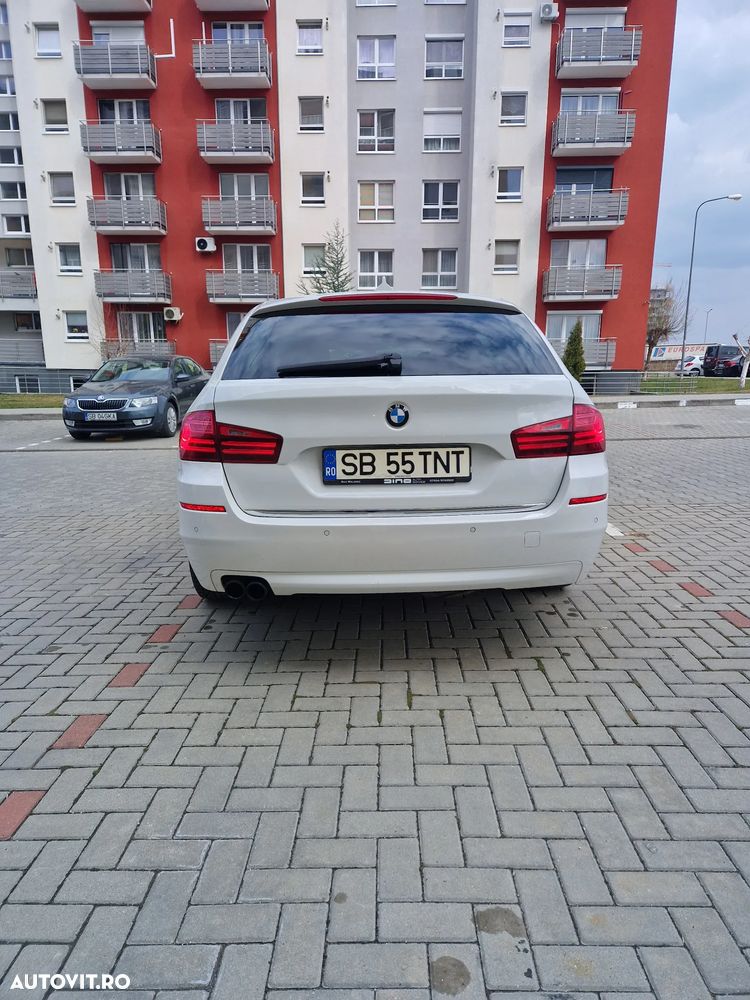 BMW Seria 5 520d Luxury Line - 2