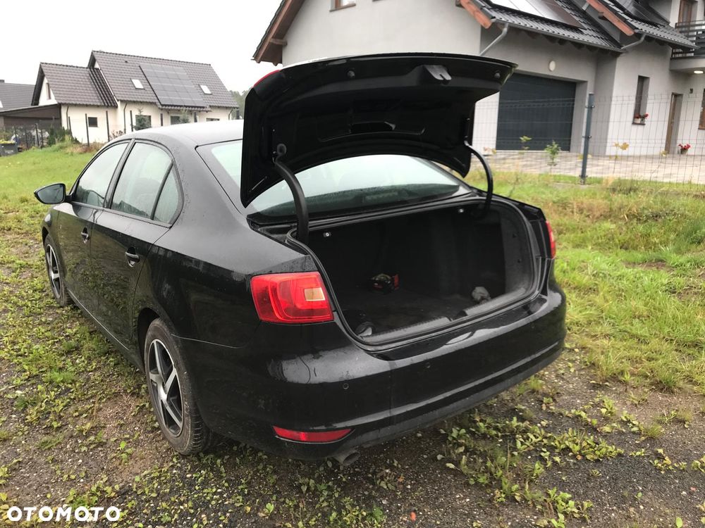 Volkswagen Jetta 1.6 TDI Trendline CityLine - 5