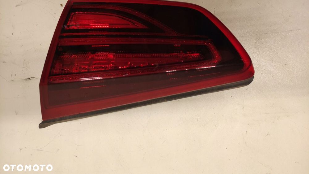 KIA NIRO LIFT LAMPA LED W KLAPĘ PRAWA PRAWY TYŁ TYLNA 19-21 92404G5500 - 2