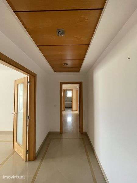 Apartamento T3, c/Box e arrecadacão - Corroios - Grande imagem: 2/8