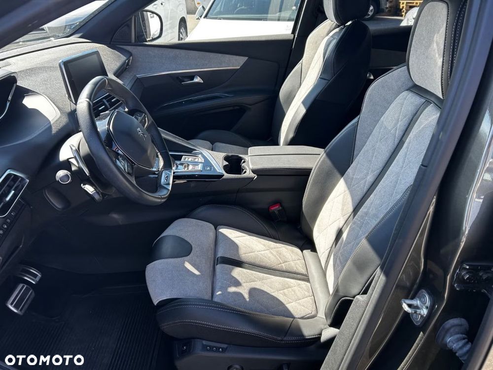 Peugeot 3008 1.6 PureTech HYbrid4 GT S&S EAT8 - 9