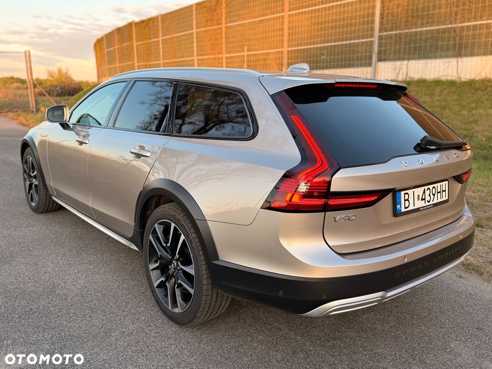 Volvo V90 Cross Country B5 D AWD Pro - 11