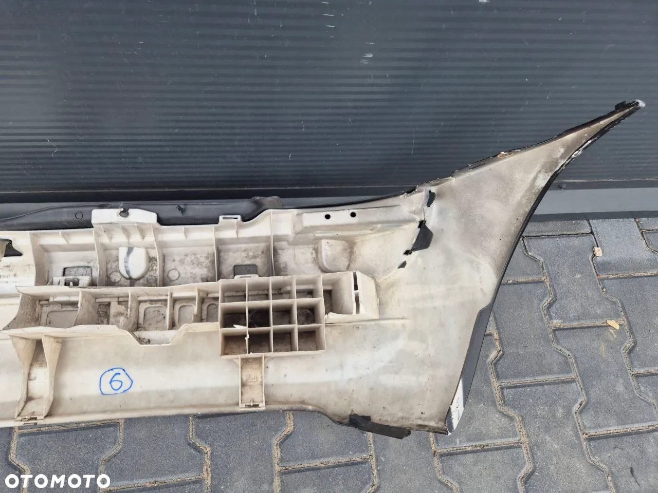 RENAULT  CLIO II / THALIA I ZDERZAK TYLNY / PRZEDNI (dostępne 6 zderzaków) - 40