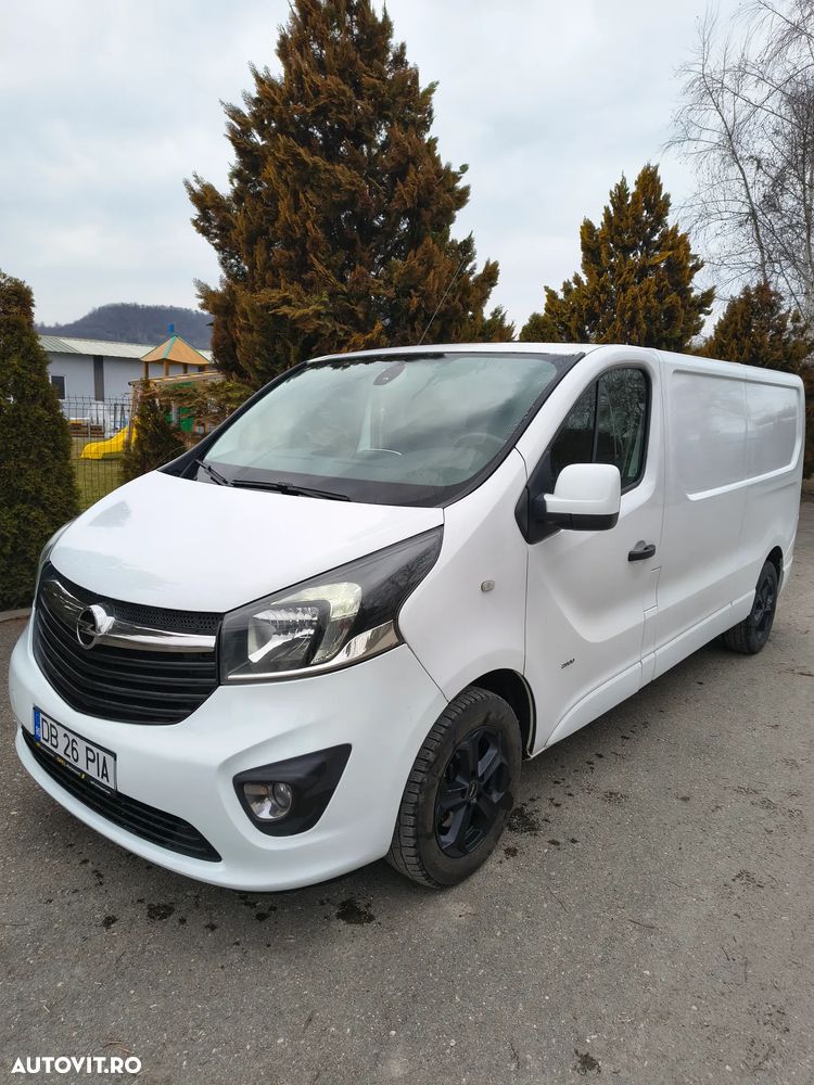 Opel Vivaro - 10