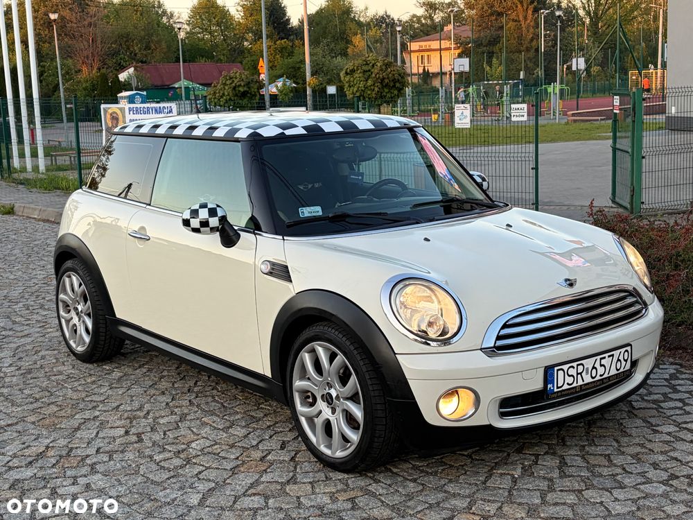 MINI Cooper 50 Mayfair - 23