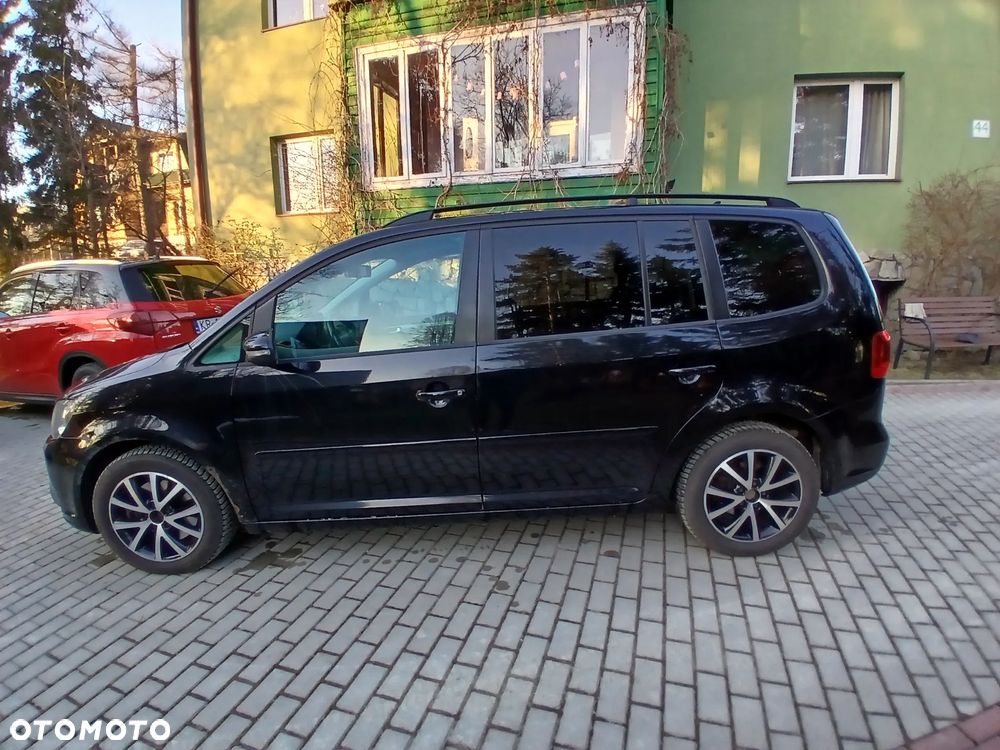 Volkswagen Touran 2.0 TDI DPF Comfortline - 8