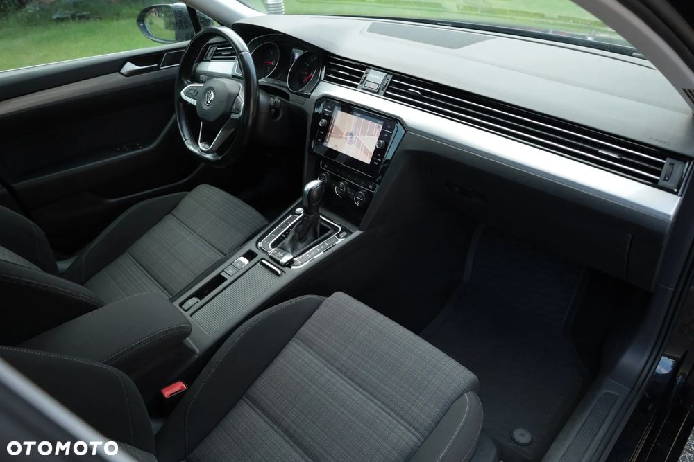 Volkswagen Passat 2.0 TDI EVO Elegance DSG - 15