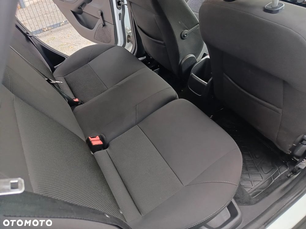 Ford Focus - 21
