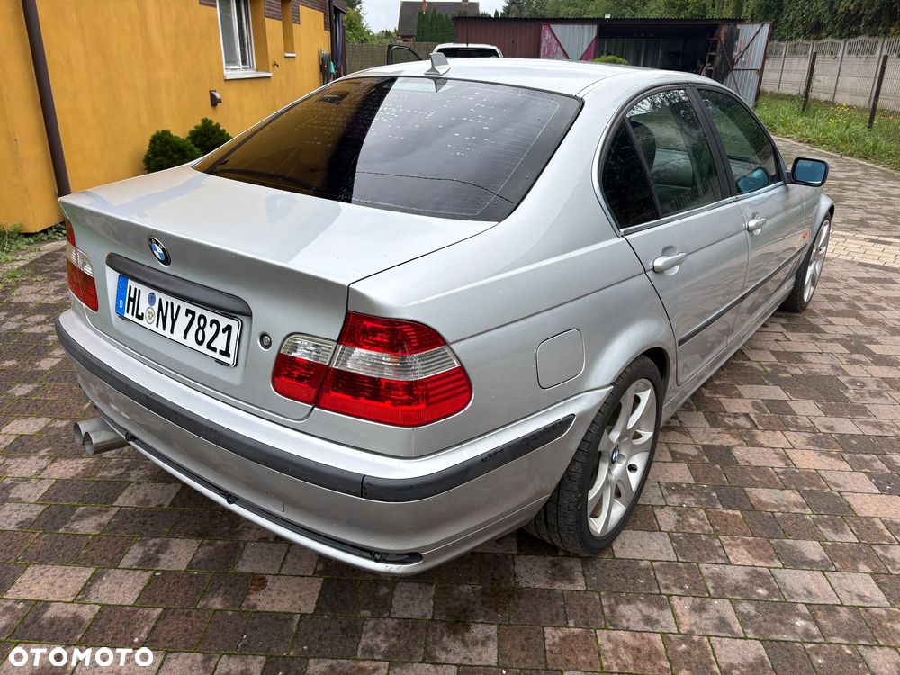 BMW Seria 3 328i - 5