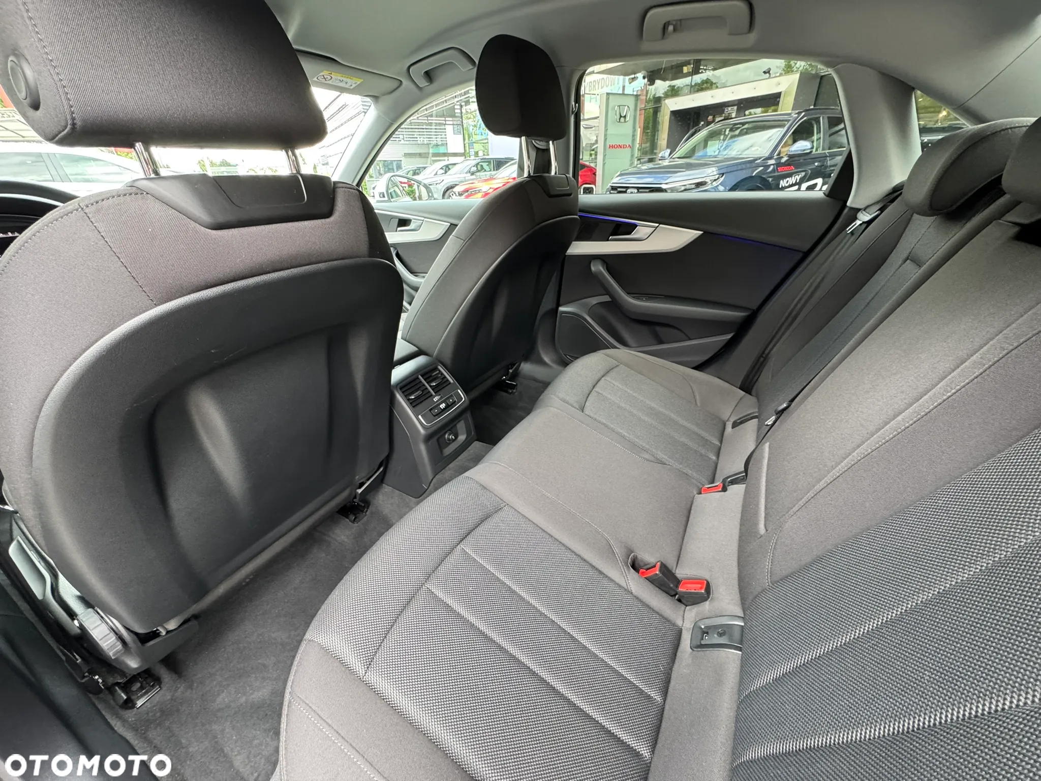 Audi A4 - 12