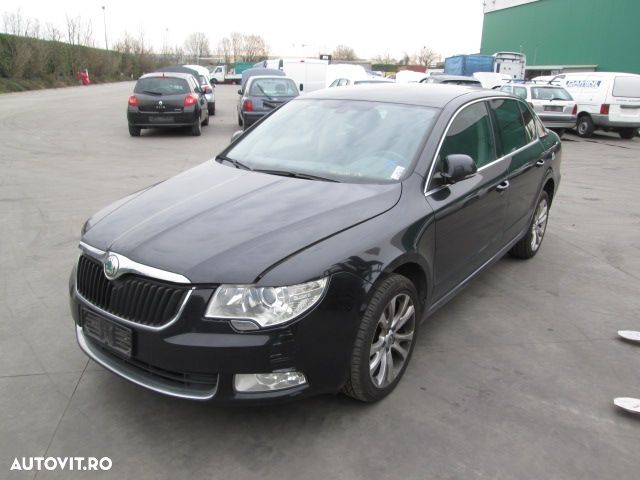 Dezmembrez Skoda Superb 2.0 TDI ,an 2010 ,cod motor BMM - 5