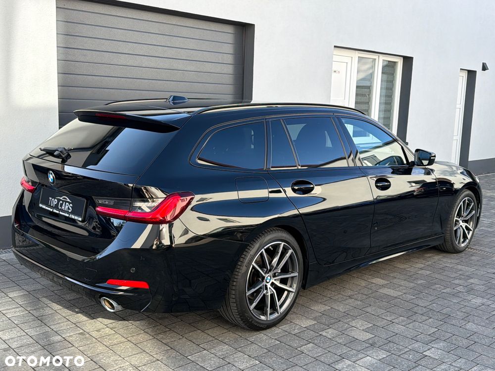 BMW 3 Series 2023 photo 4