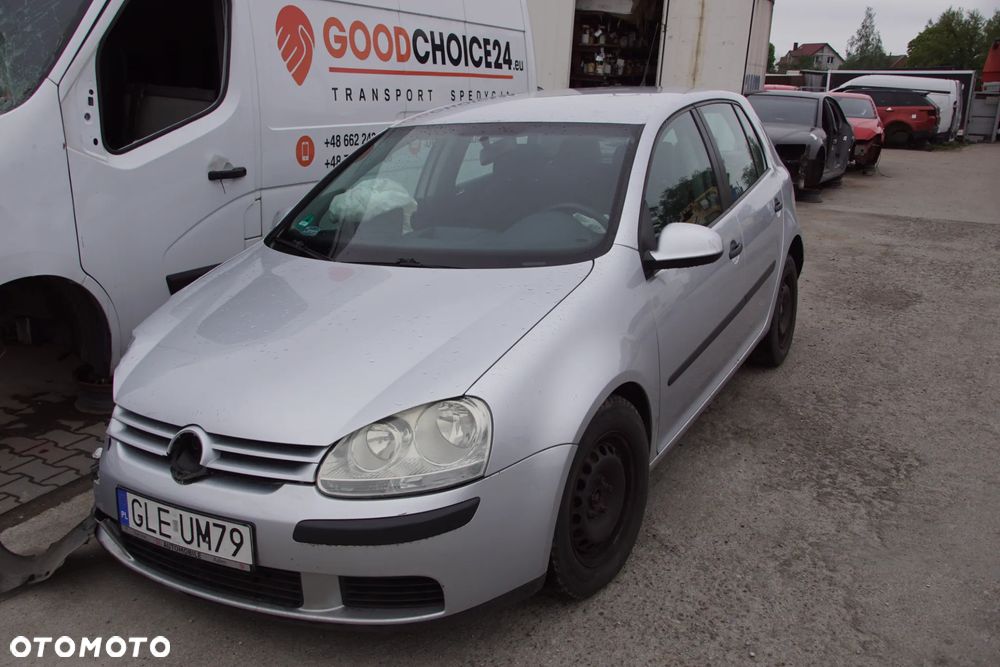 Auto na części - Volkswagen Golf V 1.4 16V BCA FXQ LA7W 2006R Silnik Skrzynia Drzwi Błotnik Klapa Zderzak Lampa Lusterko Klamka Szyba Deska Kokpit Sterownik Moduł Czujnik Licznik Wyświetlacz Panel Kierownica - 1
