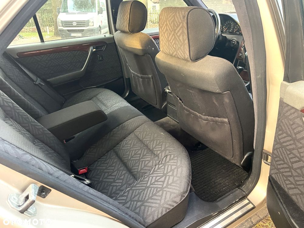 Mercedes-Benz Klasa C - 18