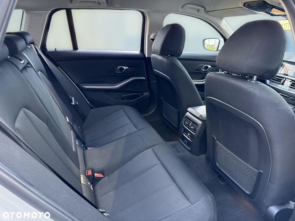 BMW Seria 3 - 19