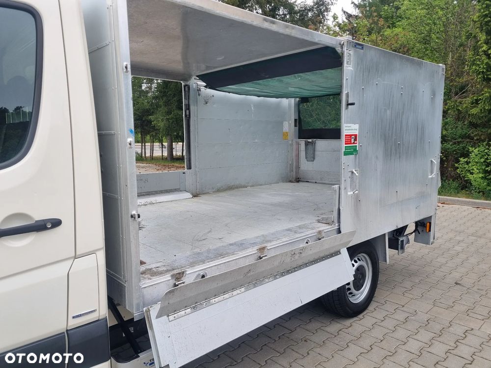 Mercedes-Benz Sprinter - 18