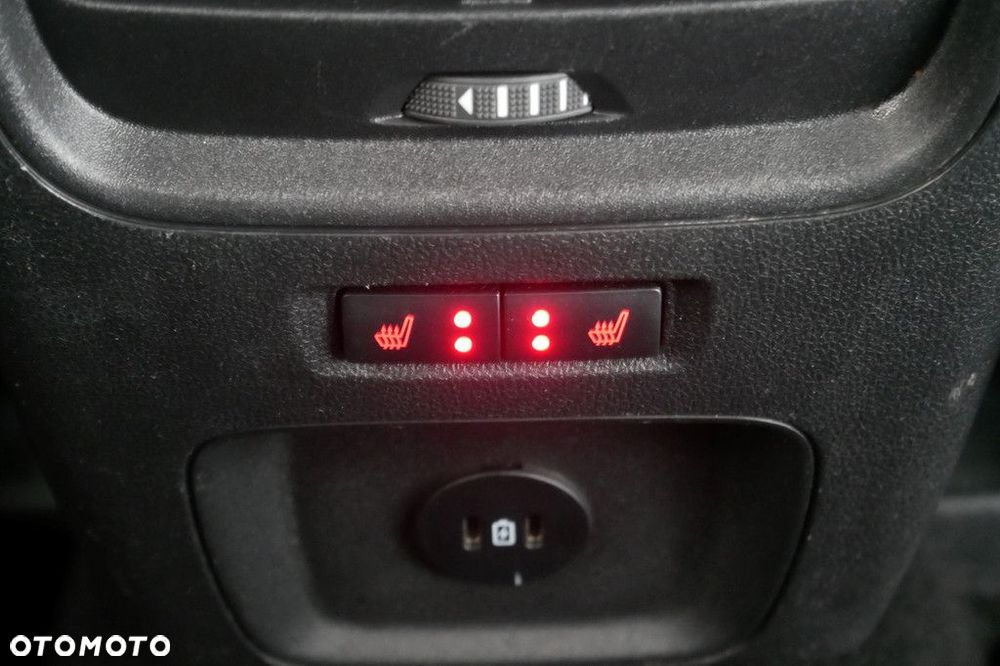 Ford Kuga - 29
