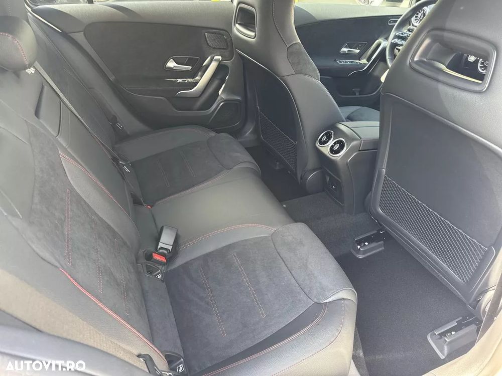 Mercedes-Benz A 200 MHEV 7G-DCT - 10