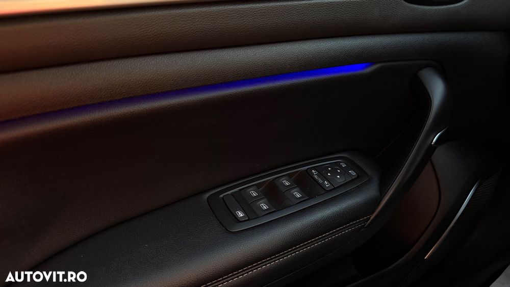 Renault Megane Grandtour ENERGY dCi 110 EDC INTENS - 17