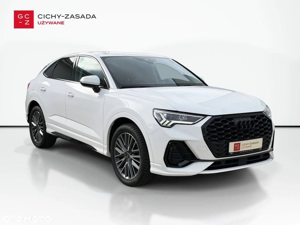 Audi Q3 2022 photo 3