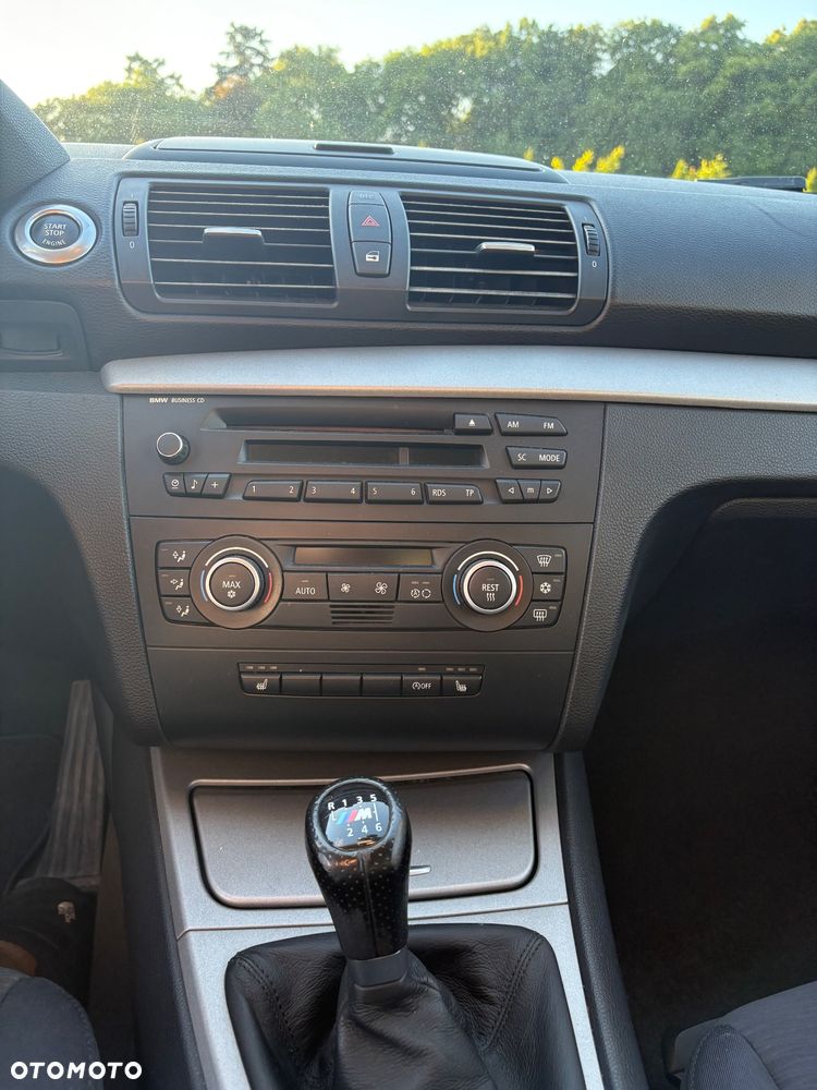 BMW Seria 1 116d - 14