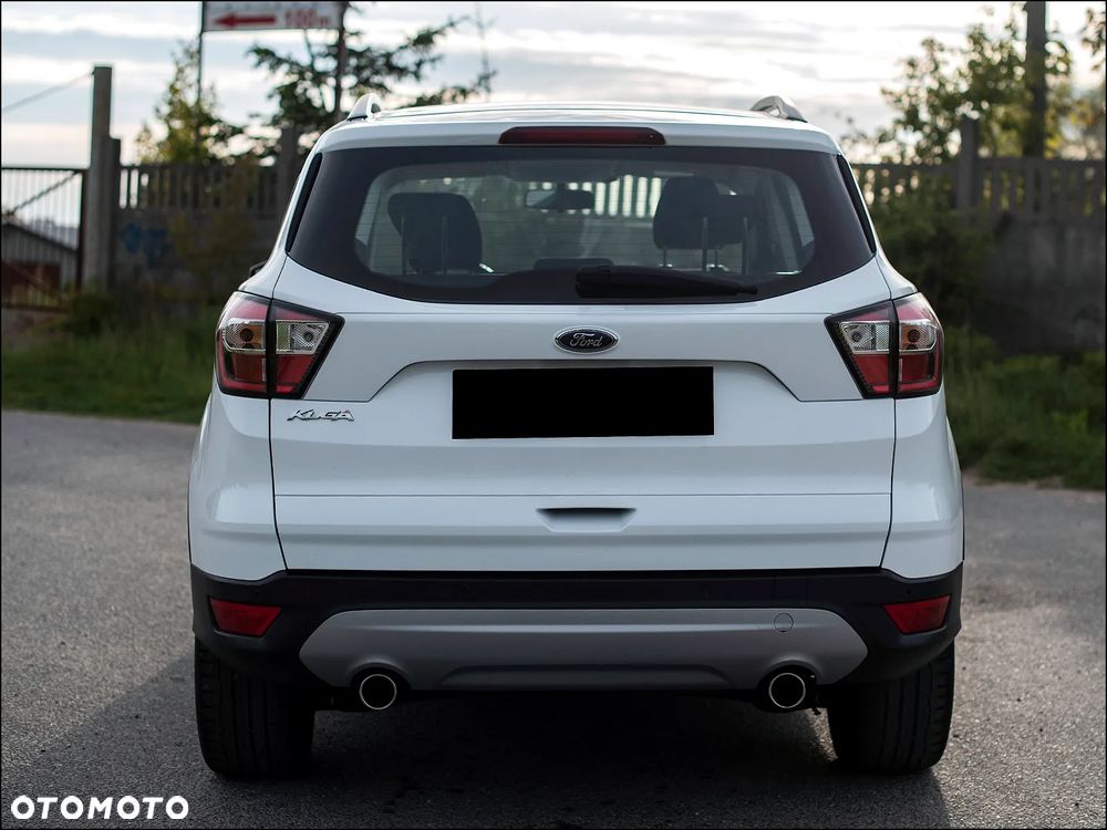 Ford Kuga - 4