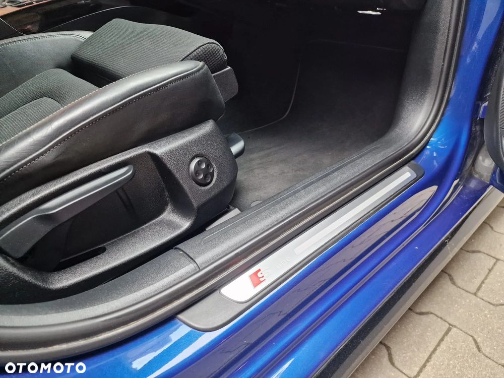 Audi A4 Avant 2.0 TDI quattro - 29