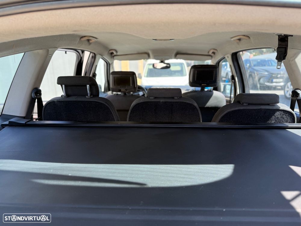 Ford S-Max 2.0 TDCi Titanium 7L - 8